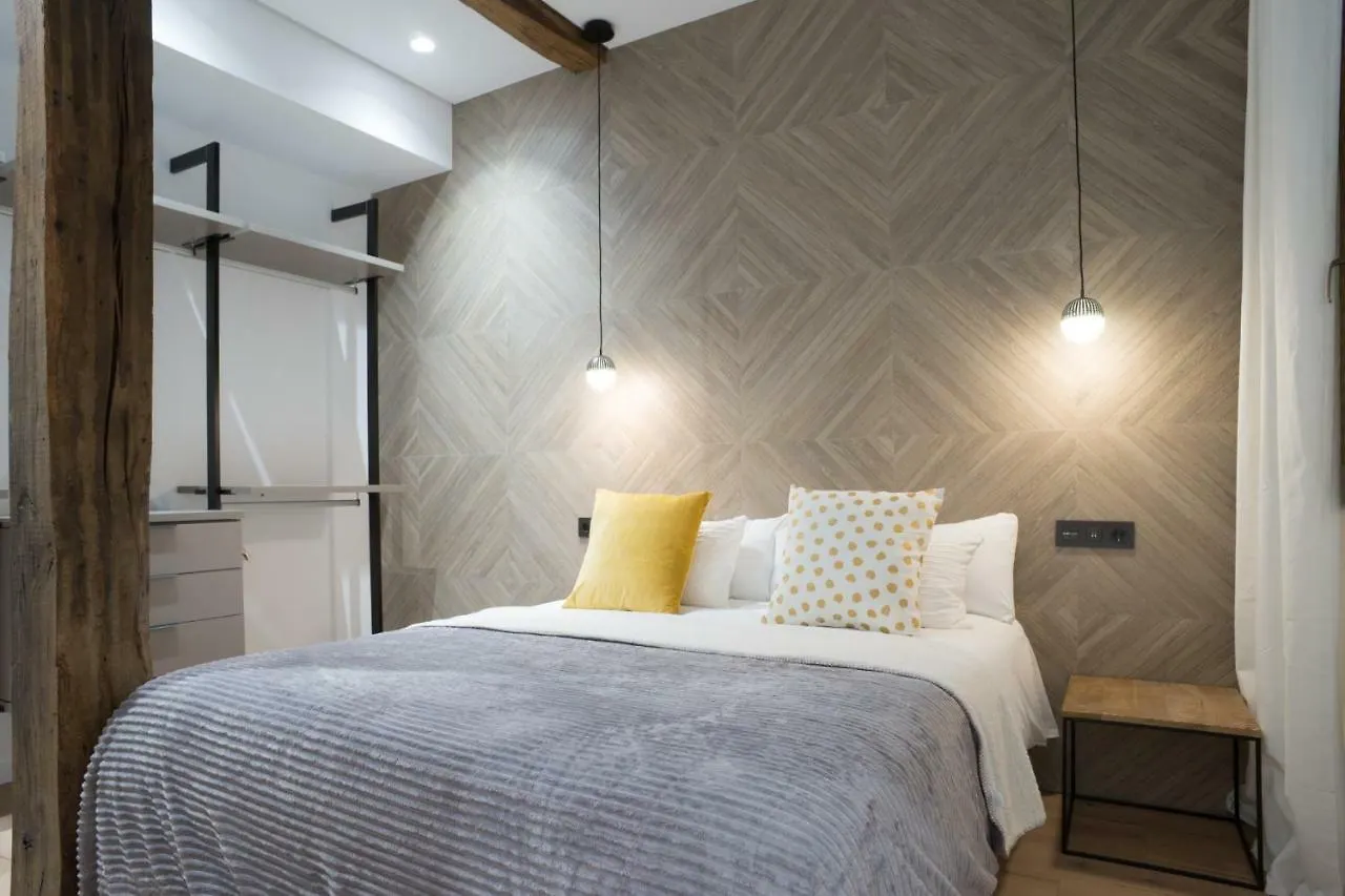 Cantabric Plaza / Iberorent Apartments San Sebastian Spain